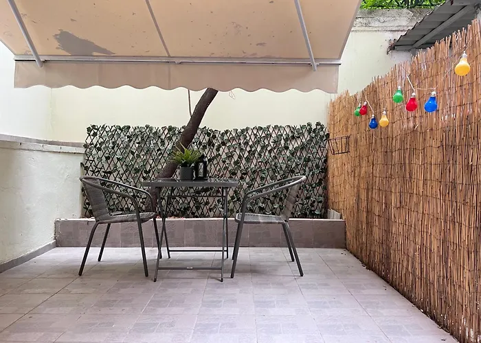 Urban 25Sqm Studio With Backyard In Exarcheia